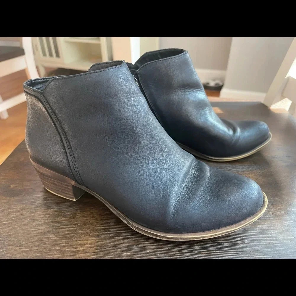 Lucky brand ankle boots